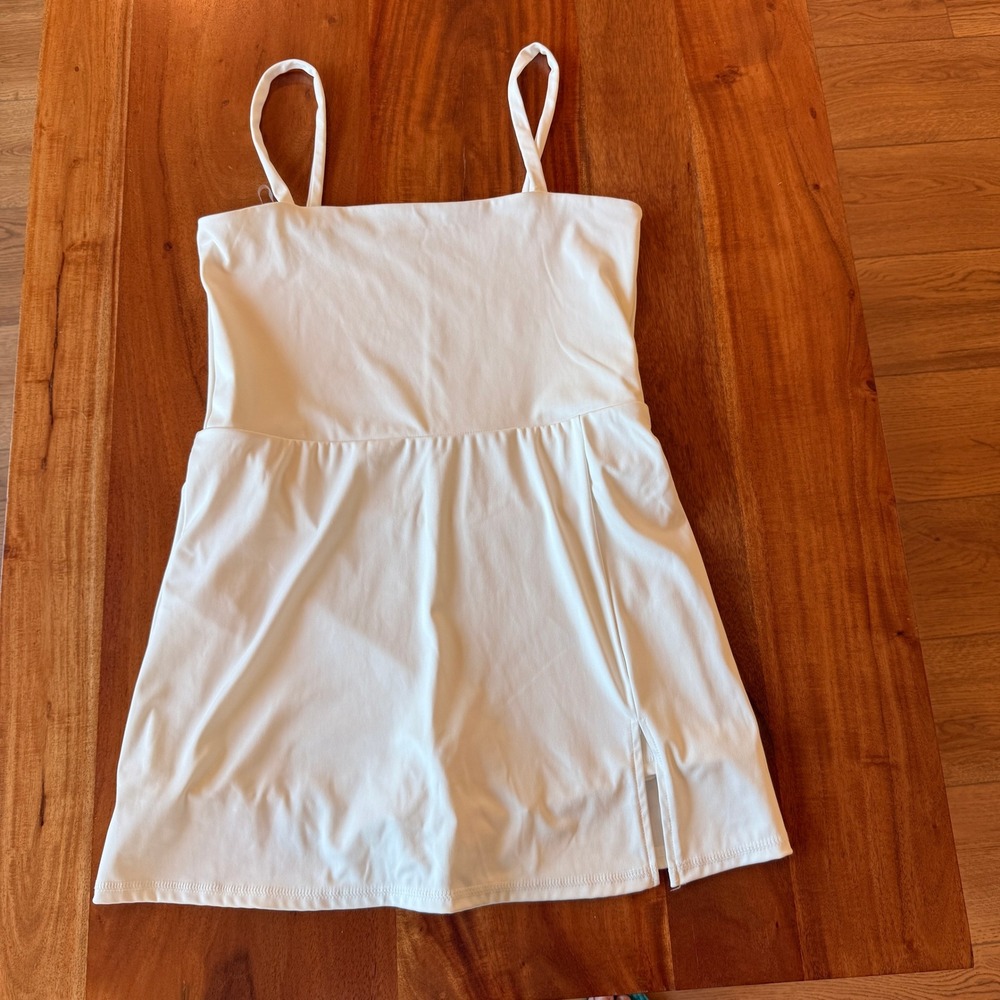Aeropostale Women's White Athletic Dress With Shorts Size L